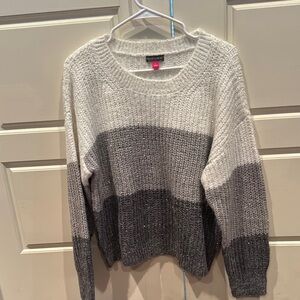 Vince Camuto Women's Gray and Cream Colorblock Sweater